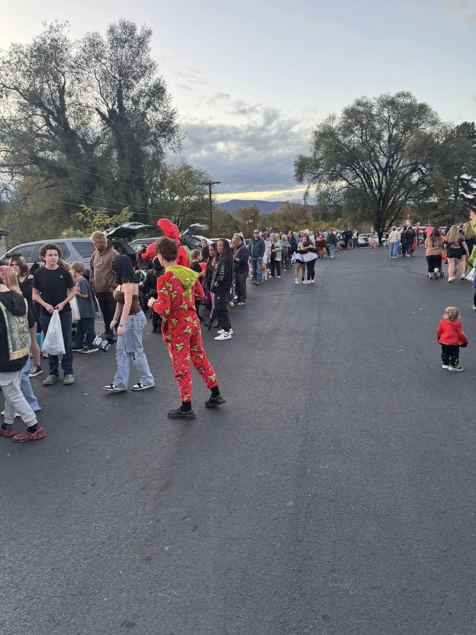 VCSI Luray Elementary Trunk-or-Treat — Page County